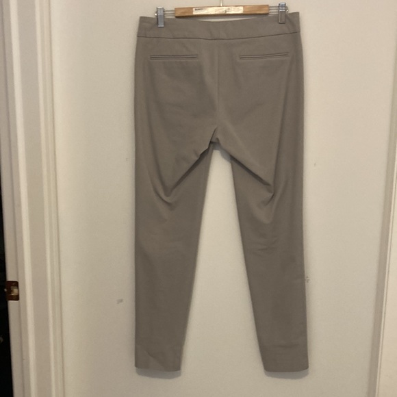 Cynthia Rowley Grey Cropped Slim Fit Dress Pants - Picture 2 of 3